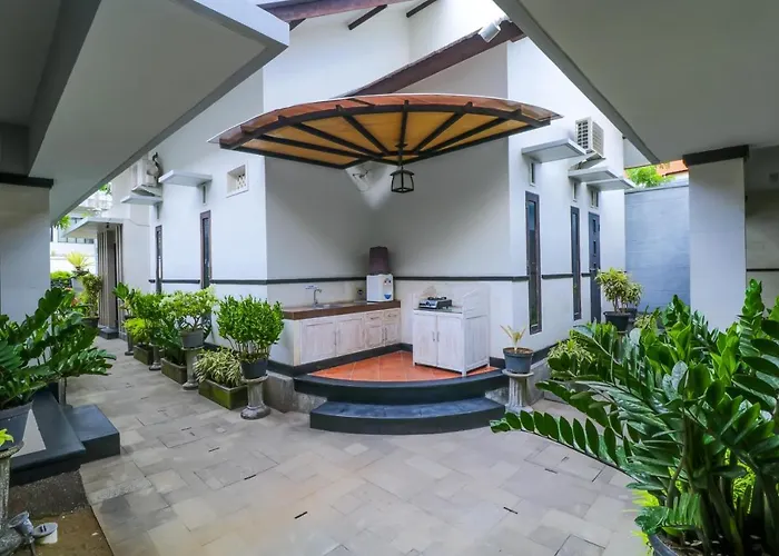 Oyo 2035 Arabella Bali Hotel